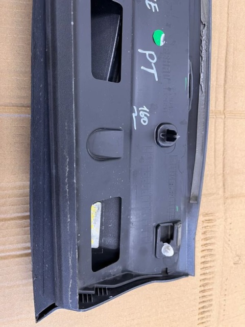 Listwa Audi q3 II 2 s-line 18- prawa tylna nakładka drzwi plastik 83a853970 Listwa Audi q3 II 2 s-line 18- prawa tylna nakładka drzwi plastik 83a853970