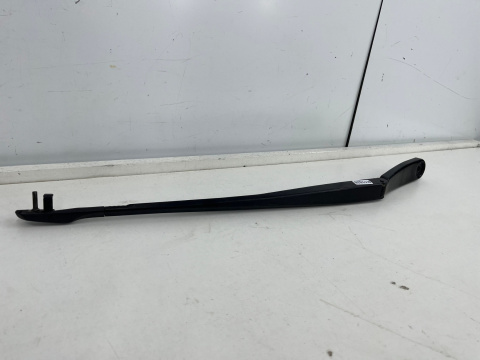 Ramię wycieraczki BMW 5 F10 F11 F06 GT F12 Cabrio F13 Coupe prawa strona pasażera 7203156 Ramię wycieraczki BMW 5 F10 F11 F06 GT F12 Cabrio F13 Coupe prawa strona pasażera 7203156