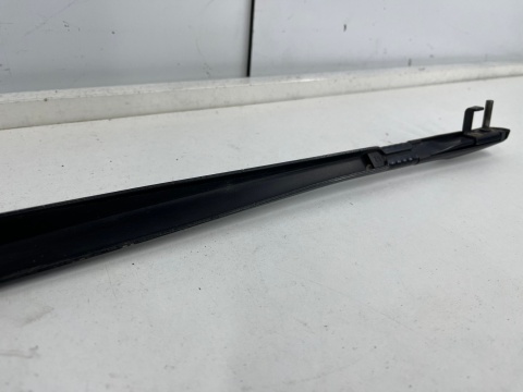 Ramię wycieraczki BMW 5 F10 F11 F06 GT F12 Cabrio F13 Coupe prawa strona pasażera 7203156 Ramię wycieraczki BMW 5 F10 F11 F06 GT F12 Cabrio F13 Coupe prawa strona pasażera 7203156
