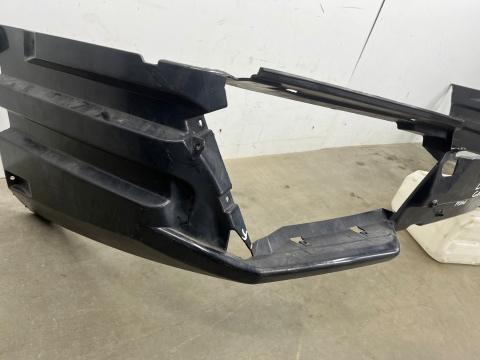 Zderzak przedni Lamborghini Gallardo PRZEDLIFT Mocowanie ślizg 2003-2008 Zderzak przedni Lamborghini Gallardo PRZEDLIFT Mocowanie ślizg 2003-2008