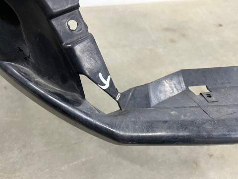 Zderzak przedni Lamborghini Gallardo PRZEDLIFT Mocowanie ślizg 2003-2008 Zderzak przedni Lamborghini Gallardo PRZEDLIFT Mocowanie ślizg 2003-2008