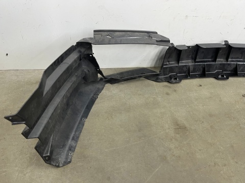 Zderzak przedni Lamborghini Gallardo PRZEDLIFT Mocowanie ślizg 2003-2008 Zderzak przedni Lamborghini Gallardo PRZEDLIFT Mocowanie ślizg 2003-2008