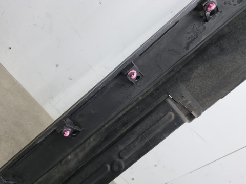 Nakładka progu Mazda 3 IV BP 18r.- lewa listwa lewy próg zewnętrzny BCJH-51P51 Nakładka progu Mazda 3 IV BP 18r.- lewa listwa lewy próg zewnętrzny BCJH-51P51