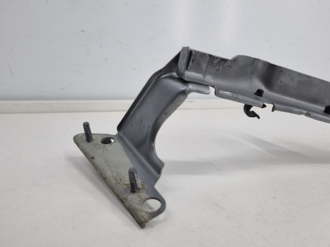 Ślizg Audi A4 B8 07-11r. przedlift lewe mocowanie uchwyt podpora błotnika przedniego 8k0821135 Ślizg Audi A4 B8 07-11r. przedlift lewe mocowanie uchwyt podpora błotnika przedniego 8k0821135