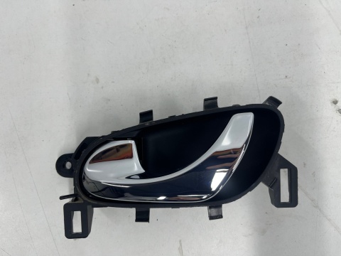 Klamka Nissan Qashqai II 2 J11 13-21r. lewa tylna przednia wewnętrzna rączka uchwyt drzwi 80671-4ea1 Klamka Nissan Qashqai II 2 J11 13-21r. lewa tylna przednia wewnętrzna rączka uchwyt drzwi 80671-4ea1