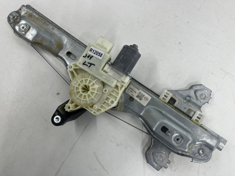 Podnośnik szyb Nissan Qashqai II 2 J11 Renault Kadjar 2013-2021r. silniczek mechanizm lewy tył 6pin 82701-hv00b Podnośnik szyb Nissan Qashqai II 2 J11 Renault Kadjar 2013-2021r. silniczek mechanizm lewy tył 6pin 82701-hv00b