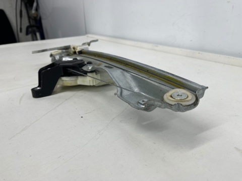 Podnośnik szyb Nissan Qashqai II 2 J11 Renault Kadjar 2013-2021r. silniczek mechanizm lewy tył 6pin 82701-hv00b Podnośnik szyb Nissan Qashqai II 2 J11 Renault Kadjar 2013-2021r. silniczek mechanizm lewy tył 6pin 82701-hv00b