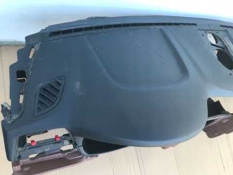 Deska rozdzielcza BMW F10 F11 kokpit konsola