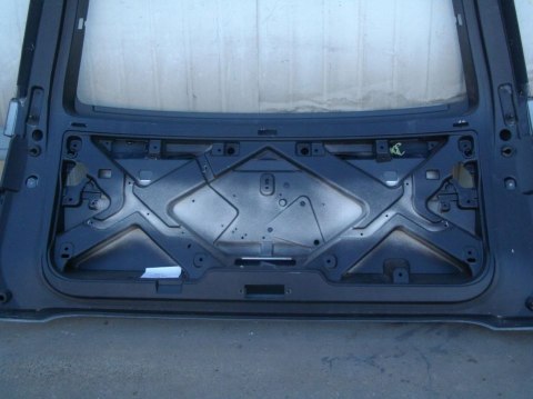 Klapa bagażnika Land Rover Discovery 5 V 2016r.- Klapa bagażnika Land Rover Discovery 5 V 2016r.-