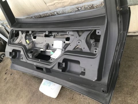 Klapa bagażnika Range Rover Sport II 2013-2022r. Klapa bagażnika Range Rover Sport II 2013-2022r.