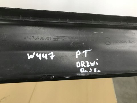 Listwa Mercedes Vito III w447 AMG Exclusive dolna prawa nakładka drzwi bocznych przesuwnych próg a4476906001 Listwa Mercedes Vito III w447 AMG Exclusive dolna prawa nakładka drzwi bocznych przesuwnych próg a4476906001