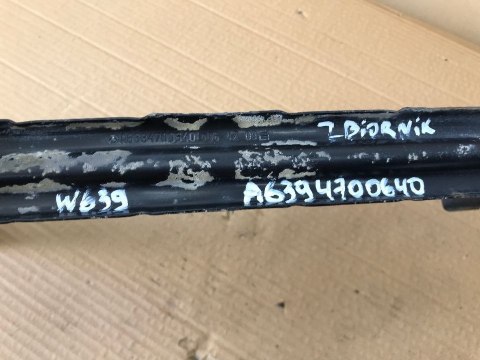 Mocowanie zbiornika Mercedes W639 Vito 03-14r. obejma uchwyt baku komplet a6394700640 Mocowanie zbiornika Mercedes W639 Vito 03-14r. obejma uchwyt baku komplet a6394700640