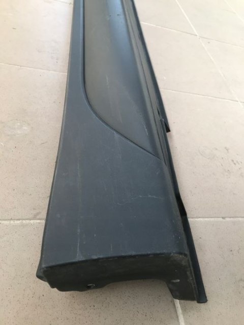 Nakładka progu Hyundai Tucson III 15-20r. prawa listwa próg zewnętrzny Nakładka progu Hyundai Tucson III 15-20r. prawa listwa próg zewnętrzny