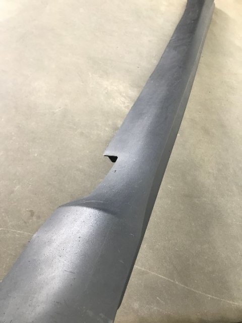 Nakładka progu Jeep Cherokee KL 5 V 13r.- prawa listwa prawy próg zewnętrzny 64720A