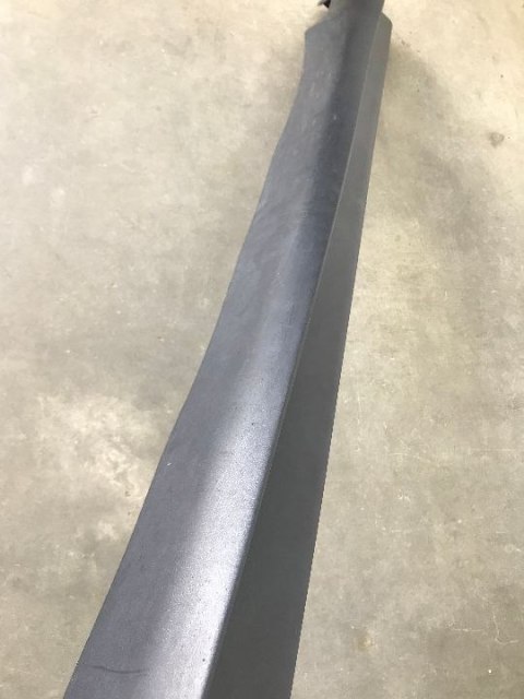 Nakładka progu Jeep Cherokee KL 5 V 13r.- prawa listwa prawy próg zewnętrzny 64720A