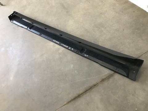 Nakładka progu Mitsubishi Outlander 3 III 12-22r. prawa listwa próg zewnętrzny 6512A422 Nakładka progu Mitsubishi Outlander 3 III 12-22r. prawa listwa próg zewnętrzny 6512A422