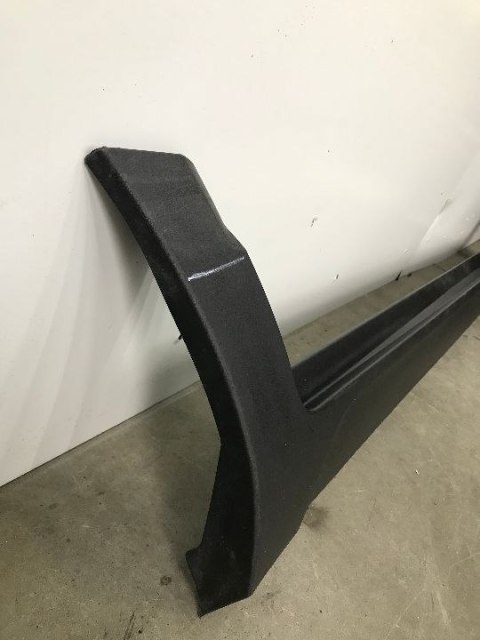 Nakładka progu Opel Crossland X 17r.- prawa listwa próg zewnętrzny 13482064 Nakładka progu Opel Crossland X 17r.- prawa listwa próg zewnętrzny 13482064