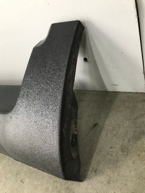 Nakładka progu Opel Crossland X 17r.- prawa listwa próg zewnętrzny 13482064 Nakładka progu Opel Crossland X 17r.- prawa listwa próg zewnętrzny 13482064