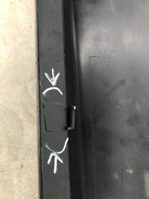 Nakładka progu Opel Crossland X 17r.- prawa listwa próg zewnętrzny 13482064 Nakładka progu Opel Crossland X 17r.- prawa listwa próg zewnętrzny 13482064