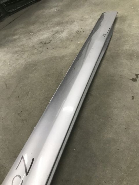 Nakładka progu Renault Zoe 12r.- lewa listwa próg zewnętrzny 764197005R Nakładka progu Renault Zoe 12r.- lewa listwa próg zewnętrzny 764197005R