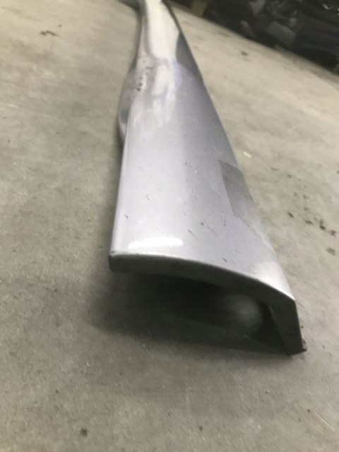 Nakładka progu Renault Zoe 12r.- lewa listwa próg zewnętrzny 764197005R Nakładka progu Renault Zoe 12r.- lewa listwa próg zewnętrzny 764197005R