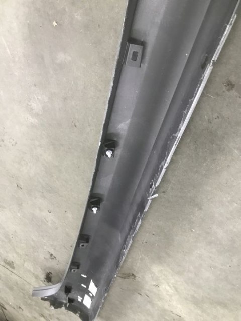 Nakładka progu Renault Zoe 12r.- lewa listwa próg zewnętrzny 764197005R Nakładka progu Renault Zoe 12r.- lewa listwa próg zewnętrzny 764197005R