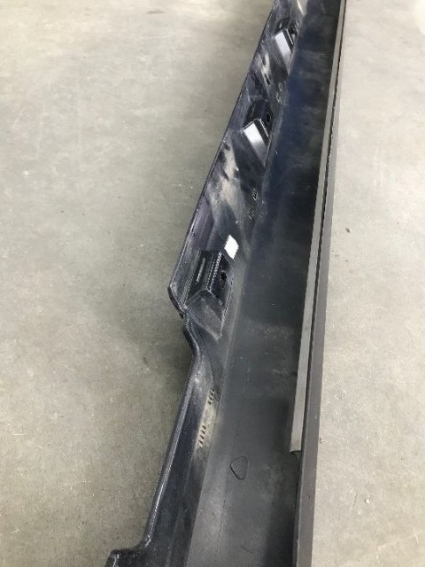 Nakładka progu Vw Passat B8 14-24r. prawa listwa próg zewnętrzny 3G0853858F Nakładka progu Vw Passat B8 14-24r. prawa listwa próg zewnętrzny 3G0853858F