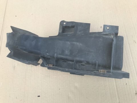 Osłona chłodnicy BMW 3 E46 wlot kierownica powietrza prawa zderzaka pasa przedniego 8197928 Osłona chłodnicy BMW 3 E46 wlot kierownica powietrza prawa zderzaka pasa przedniego 8197928