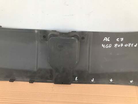 Osłona pasa przedniego Audi A6 C7 nakładka górna zamka 4g0807081d Osłona pasa przedniego Audi A6 C7 nakładka górna zamka 4g0807081d
