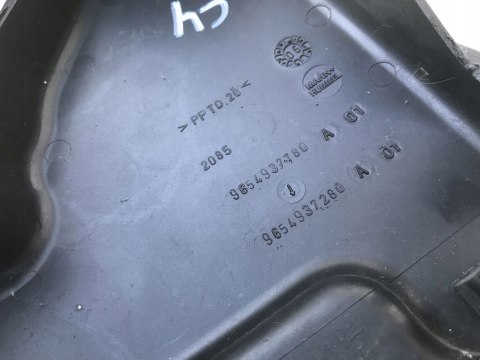 Osłona pasa przedniego Peugeot 307 Citroen C4 I 04-10r. POKRYWA osłona wlotu powietrza nakładka górna 9654937280 Osłona pasa przedniego Peugeot 307 Citroen C4 I 04-10r. POKRYWA osłona wlotu powietrza nakładka górna 9654937280