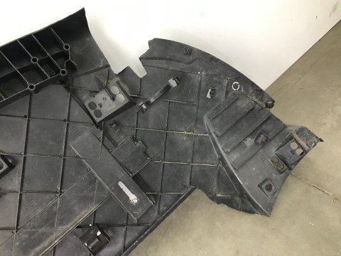 Osłona pod zderzak Citroen C4 Grand Picasso I 06-15r. przednia osłona płyta dolna podwozia 9660005580 Osłona pod zderzak Citroen C4 Grand Picasso I 06-15r. przednia osłona płyta dolna podwozia 9660005580