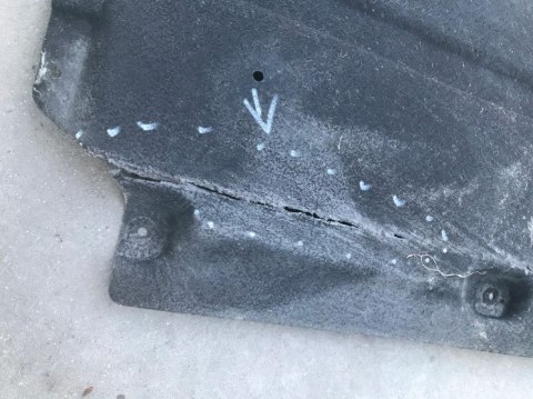 Osłona podwozia BMW 5 F10 F11 dolna płyta prawa lewa KOMPLET Osłona podwozia BMW 5 F10 F11 dolna płyta prawa lewa KOMPLET