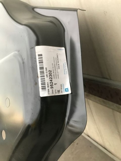 Poszycie Chevrolet Cruze I 08-16r. prawy przedni górny środkowy słupek ĆWIARTKA NOWA ORYGINALNA 95242302 Poszycie Chevrolet Cruze I 08-16r. prawy przedni górny środkowy słupek ĆWIARTKA NOWA ORYGINALNA 95242302