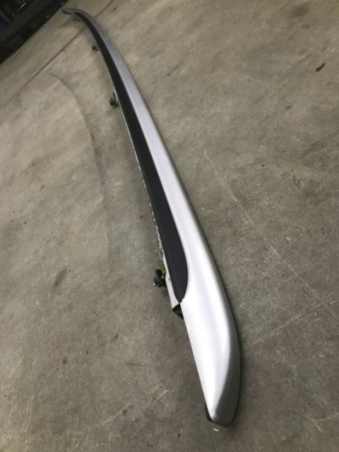 Relingi dachowe Opel Vectra C KOMBI 02-08r. nakładki 13104154 13104155 Relingi dachowe Opel Vectra C KOMBI 02-08r. nakładki 13104154 13104155