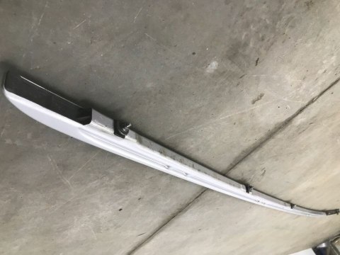 Relingi dachowe Opel Vectra C KOMBI 02-08r. nakładki 13104154 13104155 Relingi dachowe Opel Vectra C KOMBI 02-08r. nakładki 13104154 13104155