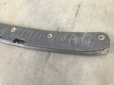 Tapicerka Dacia Logan MCV I 06-13r. próg bagażnika osłona nakładka