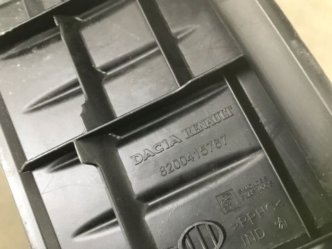 Tapicerka Dacia Logan MCV I 06-13r. próg bagażnika osłona nakładka