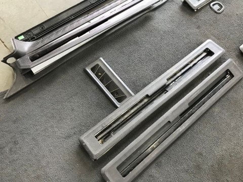 Wykładzina Peugeot 807 Citroen C8 Ulysse Phedra szyny mocowanie foteli podłoga dywan mata czarna zaślepki Wykładzina Peugeot 807 Citroen C8 Ulysse Phedra szyny mocowanie foteli podłoga dywan mata czarna zaślepki