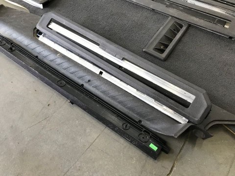 Wykładzina Peugeot 807 Citroen C8 Ulysse Phedra szyny mocowanie foteli podłoga dywan mata czarna zaślepki Wykładzina Peugeot 807 Citroen C8 Ulysse Phedra szyny mocowanie foteli podłoga dywan mata czarna zaślepki