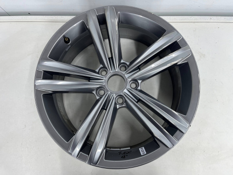 Felga VW T-ROC TROC 7.0jx18 ET45 5x112 pojedyncza sztuka 18 CALI UNIWHEELS 2ga601025g