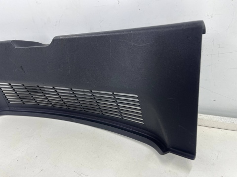 Tapicerka Mitsubishi Colt 6 Z30 VI 3Drzwi 04-12r. próg bagażnika osłona nakładka mr951556