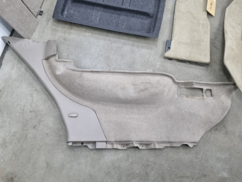 Tapicerka Nissan Murano I Z50 03-08r. wykładzina podłoga dywan bagażnika boczki KOMPLET Tapicerka Nissan Murano I Z50 03-08r. wykładzina podłoga dywan bagażnika boczki KOMPLET
