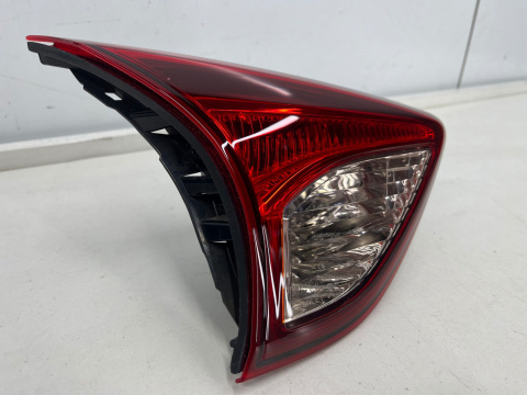 Lampa Mazda CX-5 I 12-14r. przedlift lewa tylna w klapę bagażnika LED ORYGINALNA kd53513g0 Lampa Mazda CX-5 I 12-14r. przedlift lewa tylna w klapę bagażnika LED ORYGINALNA kd53513g0
