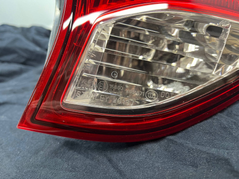 Lampa Mazda CX-5 I 12-14r. przedlift lewa tylna w klapę bagażnika LED ORYGINALNA kd53513g0 Lampa Mazda CX-5 I 12-14r. przedlift lewa tylna w klapę bagażnika LED ORYGINALNA kd53513g0