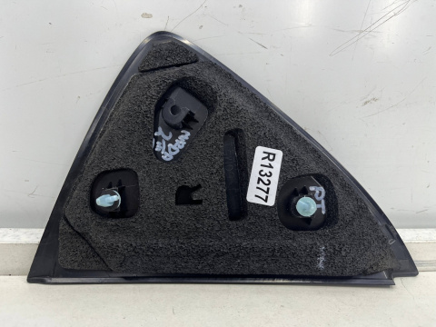 Listwa Mazda 3 III DJ DL 14r.- prawa tylna nakładka drzwi trójkąt db5j50m51 Listwa Mazda 3 III DJ DL 14r.- prawa tylna nakładka drzwi trójkąt db5j50m51