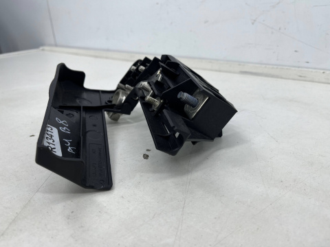Klema akumulatora Audi a4 b8 a5 8t Q5 A6 C6 rozdzielacz prądu kb8j4590 b0101180 k98j4590 Klema akumulatora Audi a4 b8 a5 8t Q5 A6 C6 rozdzielacz prądu kb8j4590 b0101180 k98j4590