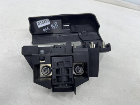 Klema akumulatora Audi a4 b8 a5 8t Q5 A6 C6 rozdzielacz prądu kb8j4590 b0101180 k98j4590 Klema akumulatora Audi a4 b8 a5 8t Q5 A6 C6 rozdzielacz prądu kb8j4590 b0101180 k98j4590