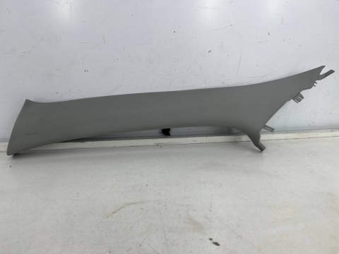 Plastik Mitsubishi ASX I 10-22r. lewa osłona słupka szyby przedniej 7210a181 7210a183 Plastik Mitsubishi ASX I 10-22r. lewa osłona słupka szyby przedniej 7210a181 7210a183