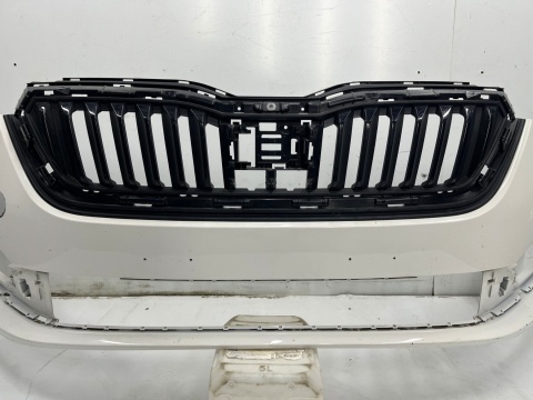 Zderzak przedni Skoda Scala 19r.- przód 657807221 Zderzak przedni Skoda Scala 19r.- przód 657807221