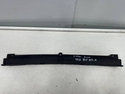 Pianka Audi Q8 e-tron 18r.- absorber styropian izolator pasa przedniego KOMPLET 4KE807914B 4KE807912a Pianka Audi Q8 e-tron 18r.- absorber styropian izolator pasa przedniego KOMPLET 4KE807914B 4KE807912a